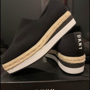 Platform DKNY